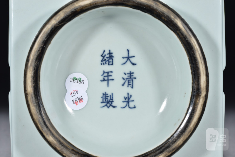 清 粉青釉琮式瓶 - 图7